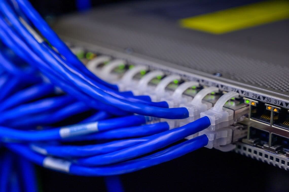 The Internet We Lost to Algorithms: Privacy, Curation, and Quiet end of Wandering